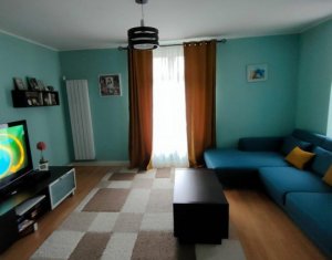 Maison 5 chambres à vendre dans Floresti