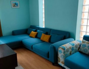 Maison 5 chambres à vendre dans Floresti