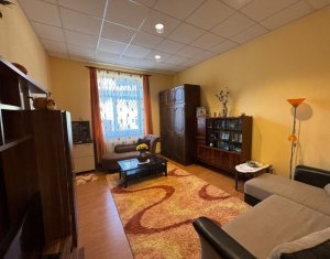 Appartement 3 chambres à louer dans Cluj-napoca, zone Gara