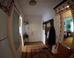 Lakás 4 szobák eladó on Cluj-napoca, Zóna Manastur