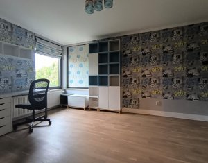 Ház 4 szobák eladó on Floresti