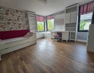 Ház 4 szobák eladó on Floresti