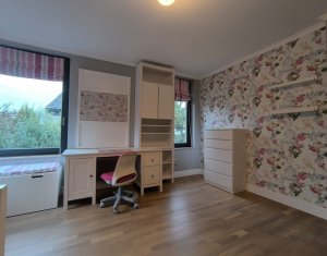 Ház 4 szobák eladó on Floresti