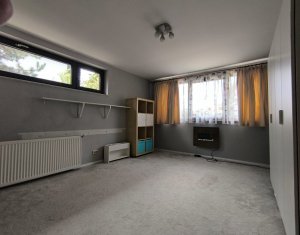 Ház 4 szobák eladó on Floresti