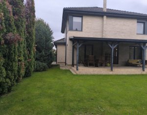 Ház 4 szobák eladó on Floresti