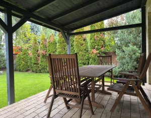 Ház 4 szobák eladó on Floresti