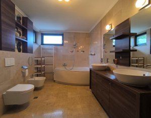 Ház 4 szobák eladó on Floresti