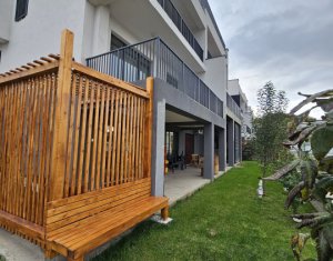 Maison 7 chambres à vendre dans Floresti