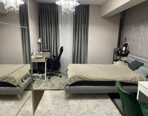 Lakás 4 szobák eladó on Cluj-napoca, Zóna Plopilor