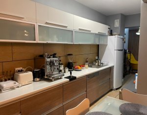 Lakás 4 szobák eladó on Cluj-napoca, Zóna Plopilor