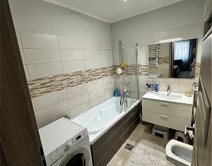 Lakás 3 szobák eladó on Floresti