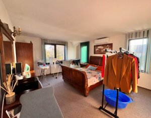 Maison 6 chambres à vendre dans Floresti