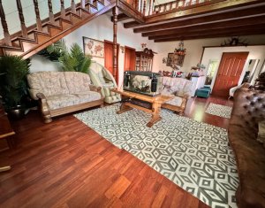 Maison 6 chambres à vendre dans Floresti