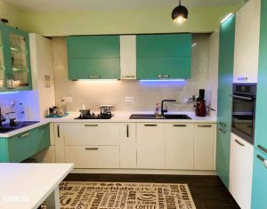 Appartement 4 chambres à vendre dans Cluj-napoca, zone Zorilor