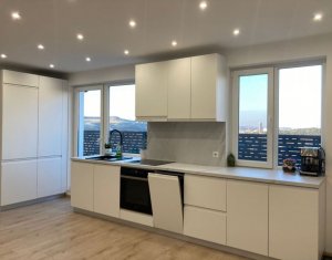 Lakás 3 szobák eladó on Floresti