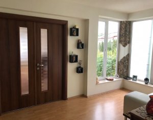 Ház 4 szobák eladó on Cluj-napoca, Zóna Manastur