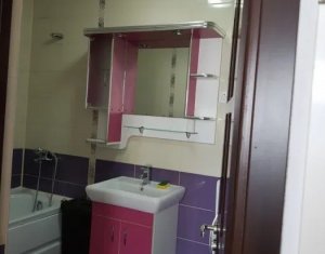 Lakás 3 szobák eladó on Floresti