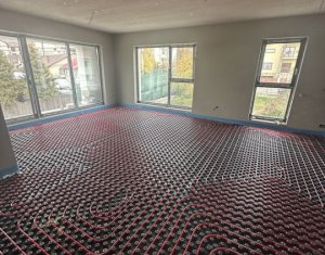 Lakás 4 szobák eladó on Cluj-napoca, Zóna Zorilor