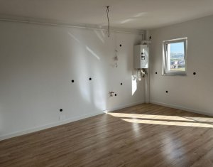 Appartement 3 chambres à vendre dans Floresti