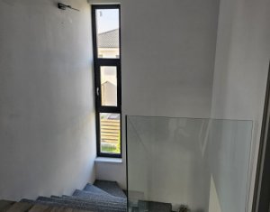 Ház 4 szobák eladó on Dezmir