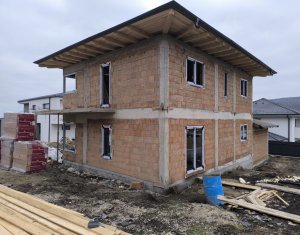 Ház 4 szobák eladó on Chinteni