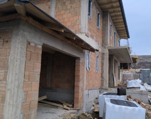 Ház 4 szobák eladó on Chinteni