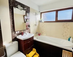 Appartement 3 chambres à vendre dans Cluj-napoca, zone Borhanci