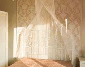 Lakás 3 szobák eladó on Floresti