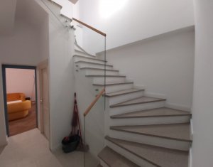 House 12 rooms for rent in Cluj-napoca, zone Andrei Muresanu