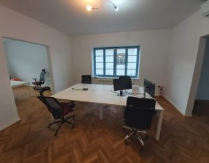 House 12 rooms for rent in Cluj-napoca, zone Andrei Muresanu