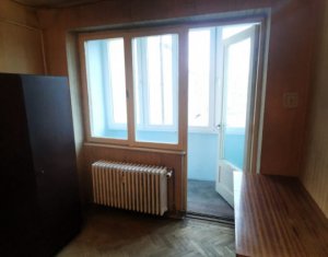 Appartement 4 chambres à vendre dans Cluj-napoca, zone Plopilor