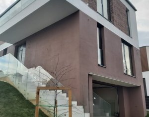 Maison 6 chambres à vendre dans Cluj-napoca, zone Europa