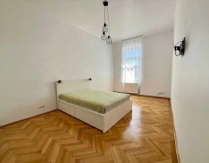 Apartament ultracentral, 2 camere, decomandat, modern!