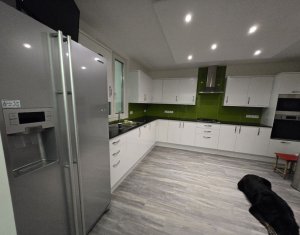 , 150m2 dans Cluj-napoca, zone Dambul Rotund