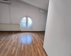 Maison 7 chambres à louer dans Cluj-napoca, zone Centru