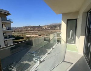 Lakás 3 szobák eladó on Floresti