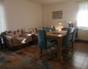 Lakás 3 szobák eladó on Floresti