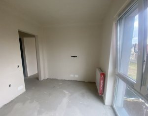 Maison 3 chambres à vendre dans Floresti