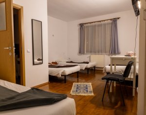 Oportunitate in Zorilor: casa spatioasa, curte mare si potential de investitie!