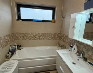 Appartement 3 chambres à vendre dans Cluj-napoca, zone Buna Ziua