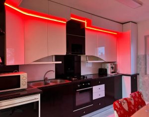 Appartement 4 chambres à vendre dans Cluj-napoca, zone Marasti