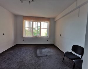 Imobil P+E 230mp, str. Campului, intrare din strada, zona Dennver