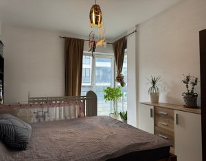 Lakás 3 szobák eladó on Floresti