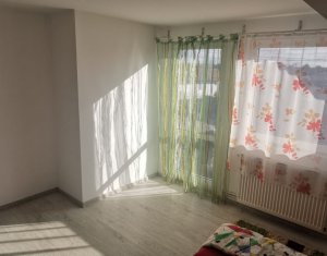 House 5 rooms for sale in Mihai Viteazu, zone Centru