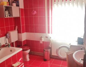 House 5 rooms for sale in Mihai Viteazu, zone Centru