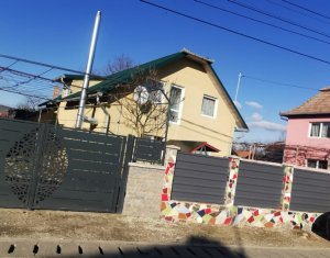 House 5 rooms for sale in Mihai Viteazu, zone Centru