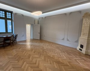 Lakás 4 szobák eladó on Cluj-napoca, Zóna Centru