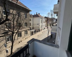 Lakás 4 szobák eladó on Cluj-napoca, Zóna Centru