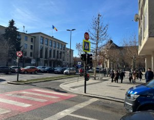 Lakás 4 szobák eladó on Cluj-napoca, Zóna Centru