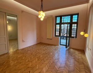 Lakás 4 szobák eladó on Cluj-napoca, Zóna Centru